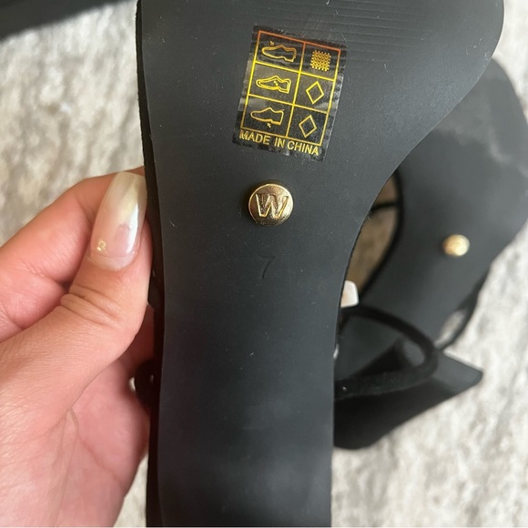 Black suede mules from white fox boutique - Picture 2 of 4